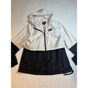 Vintage Y2k Nike Black and White Windbreaker Sz XS‎